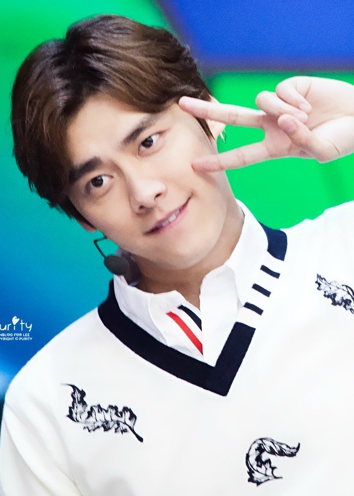 李易峰快本花絮合集卖萌大笑这些小动作太可爱啦