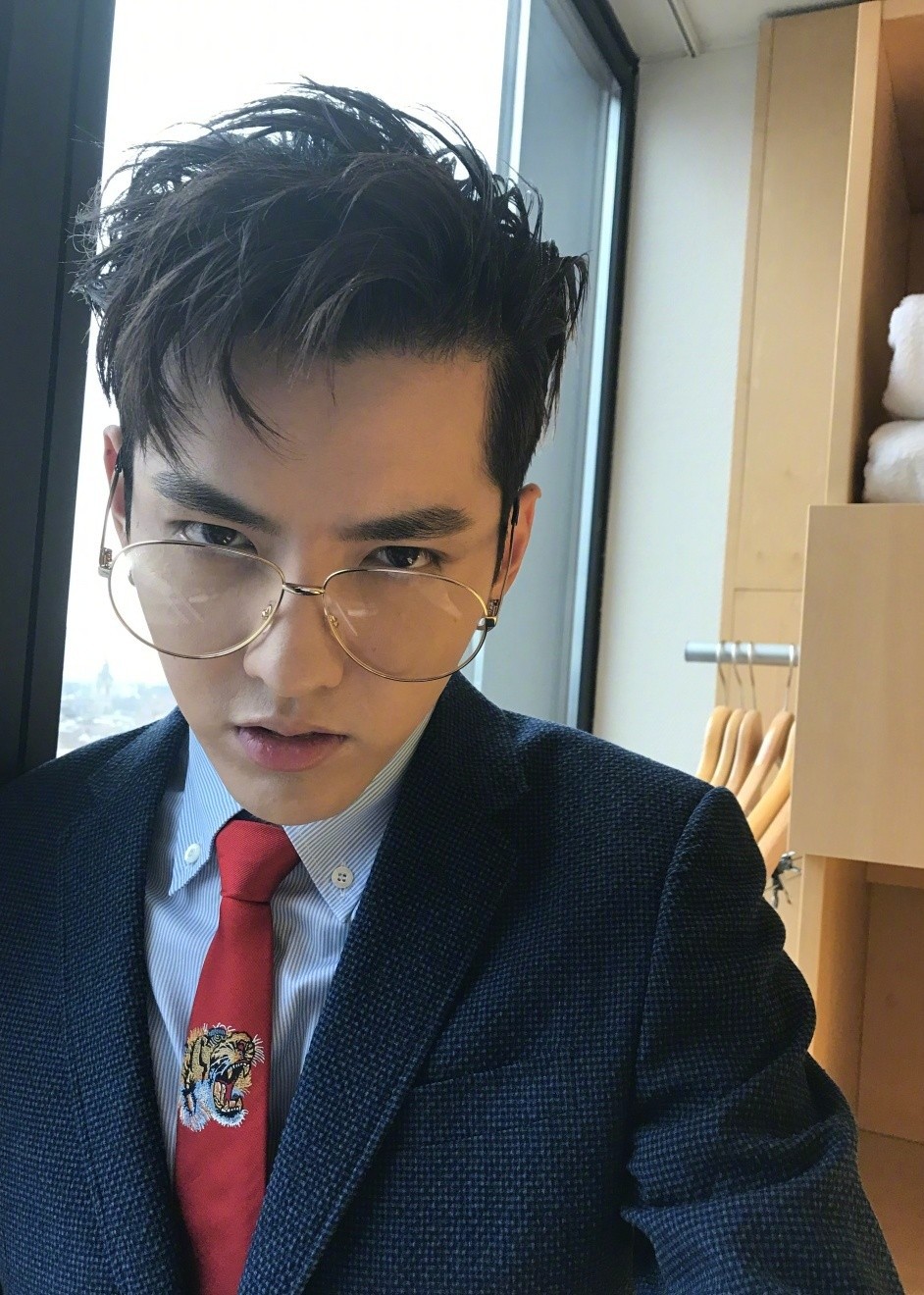 吴亦凡《bad girl》mv发布