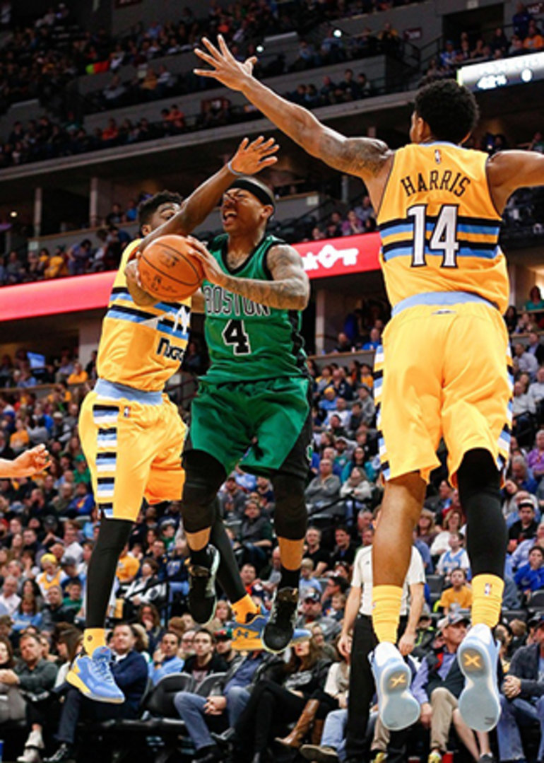 101掘金 小托马斯22 12穆迪埃一条龙上篮【抢断】努尔基奇手滑送大礼