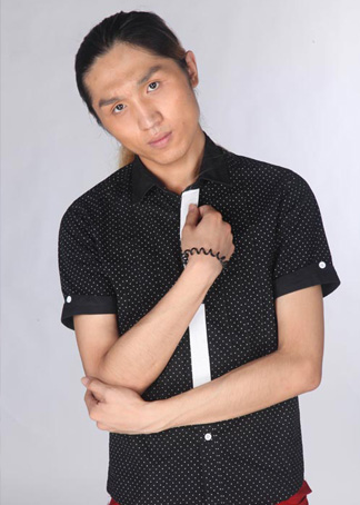 《新笑林加长版》贾玲联手爱笑兄弟倾情演绎"骑马舞"