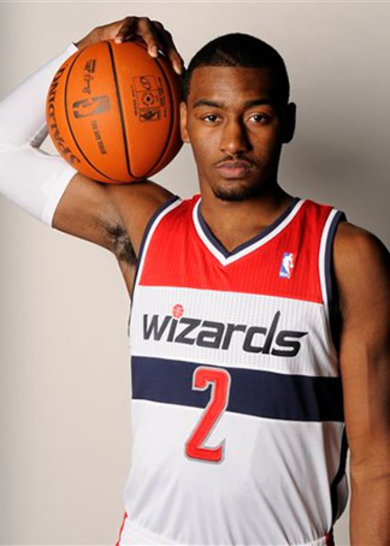 沃尔赛季报销|新赛季六大可能落定后，欧文拼个你死我活，威少任人宰割