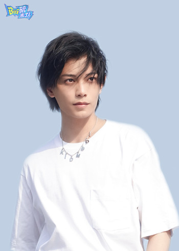 “宝藏男孩”丁禹兮