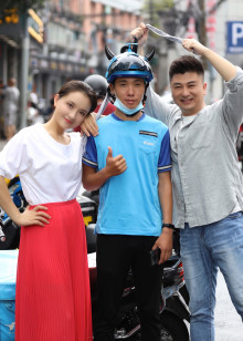 向上之路海报