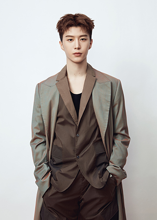 风华秋实 范丞丞