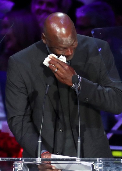 乔丹流泪回忆与科比的点点滴滴