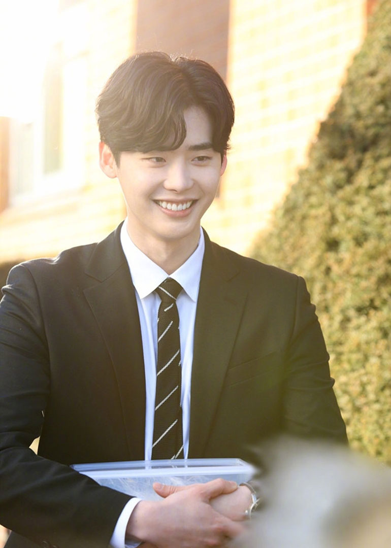 李钟硕的心动时刻电视剧出品时间:2020简 介:韩剧男神李钟硕的心动