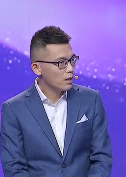 为爱转身 高清海报图 - 在线观看综艺