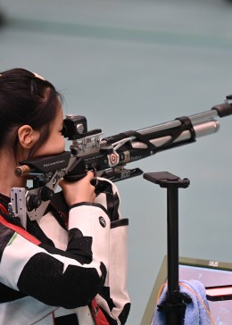杭州亚运会射击混合团体10米气步枪决赛金牌赛：盛李豪黄雨婷夺金