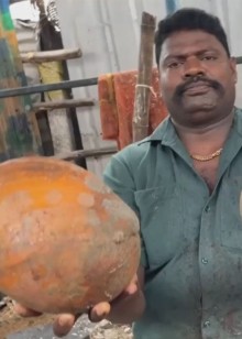 国外赶海抓青蟹出海捕捞帝王蟹红虾泥滩里钓黄鳝