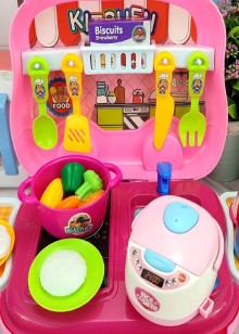 阿咪的趣味厨房玩具