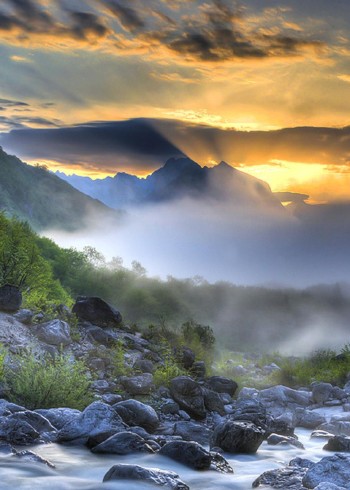 人文:纪实纪录片封面图