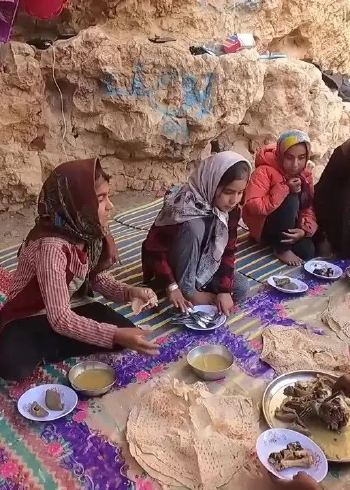 坚强的伊朗女人女性光辉封面图