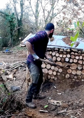 视界軍荒野求生记录片封面图