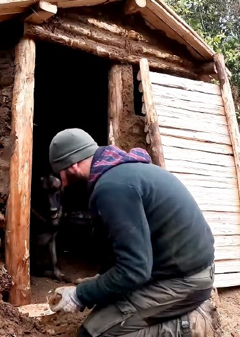 小君荒野求生记录片