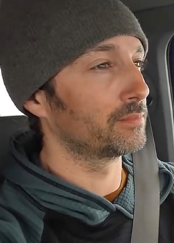 阿wen荒野生活封面图