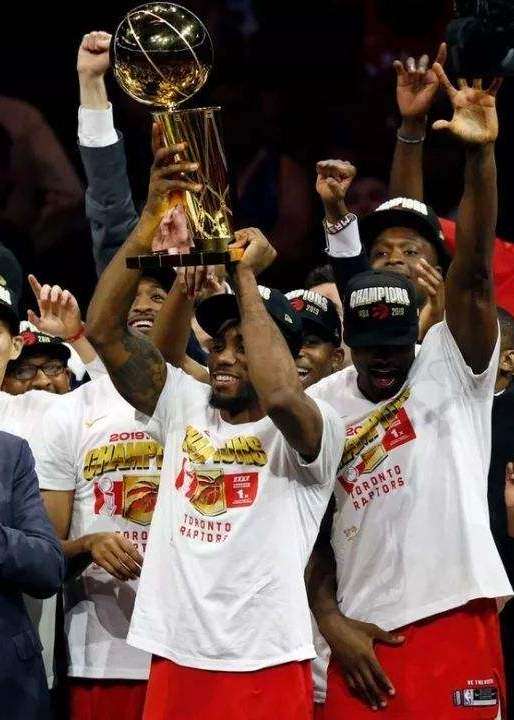 1819赛季nba总冠军猛龙队夺冠庆典