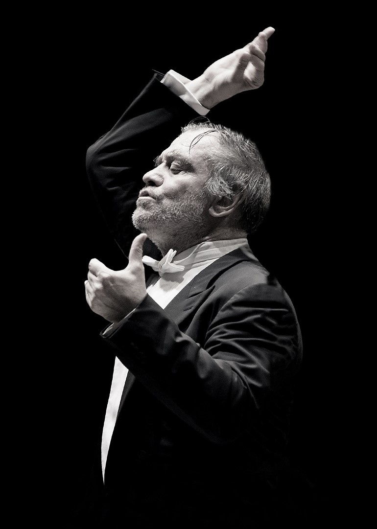 瓦莱里·捷杰耶夫