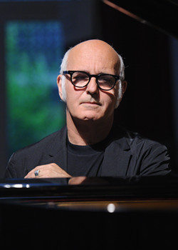 钢琴家鲁多维科61艾奥迪