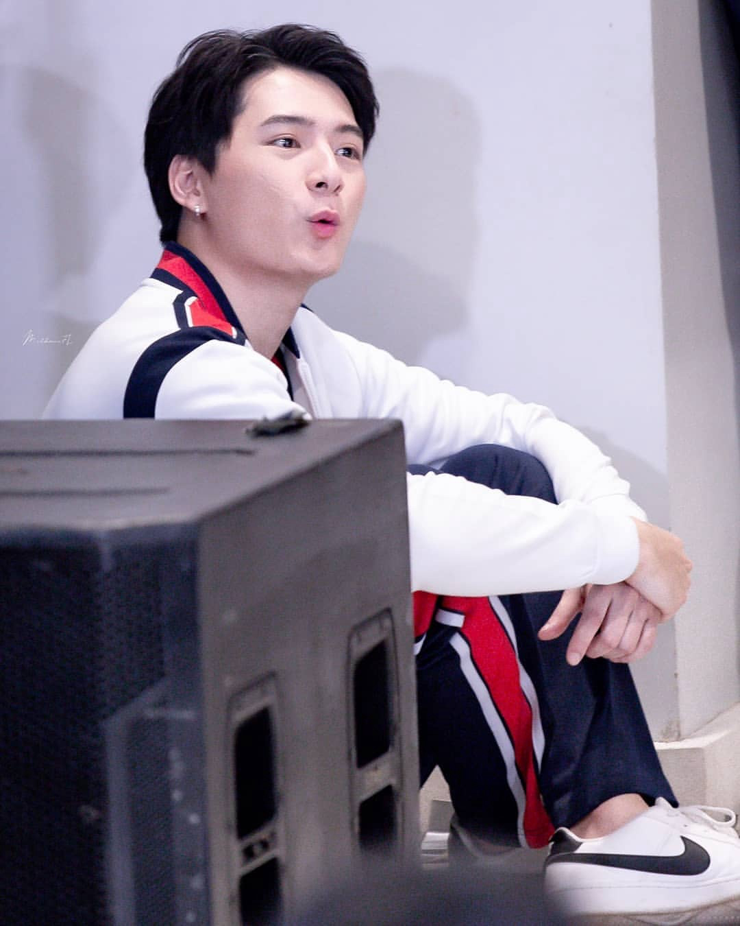 泰国明星krist,笑起来太好看了,是看见钢炮了吗?亲和度好高!