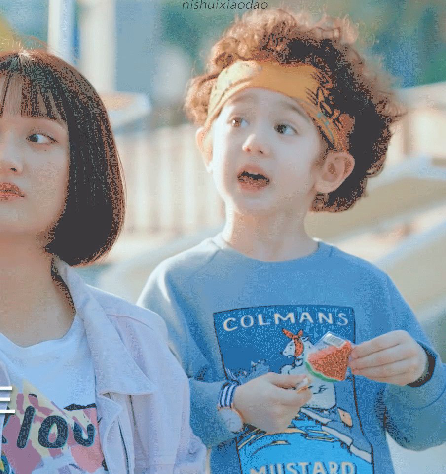 郑希怡遇《小鱼儿与花无缺》粉丝认出,浸浸为吃糖表演节目_综艺_高清