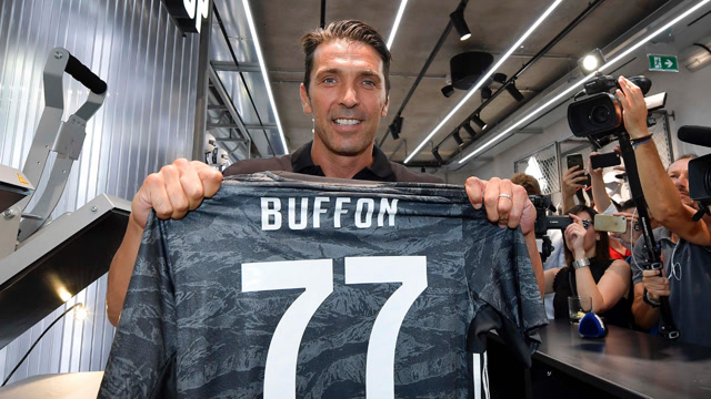 回归就像回家一样!布冯亲手印制77号新赛季球衣