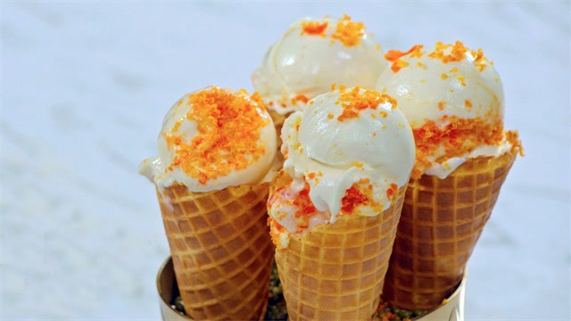 咸蛋黄冰淇淋带你1秒回童年!单看这颜值就爱了