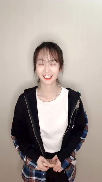 丁洁《锦心似玉》开播视频:妆发变身