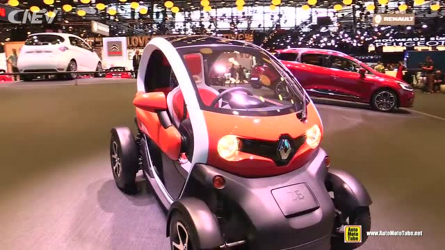 2017年雷诺twizy电动车亮相2016年巴黎车展.