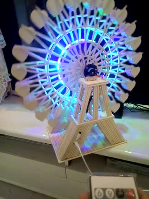 一次性筷子做出了摩天轮