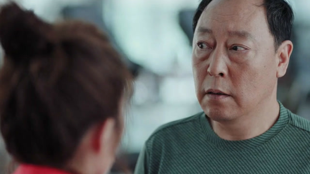 江疏影变身小红娘,牵线搭桥为靳东亲爹开创人生第二春