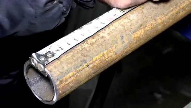 牛人用铁管自制这工具,车主必备简单实用