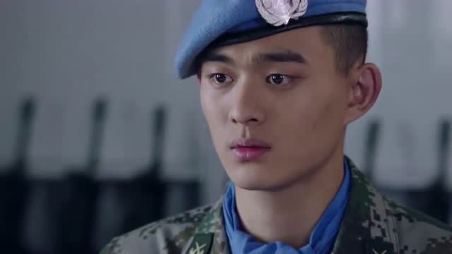 维和步兵营,戈睿接任薛三桥神枪手的职位,拿上了赵班长的狙击枪