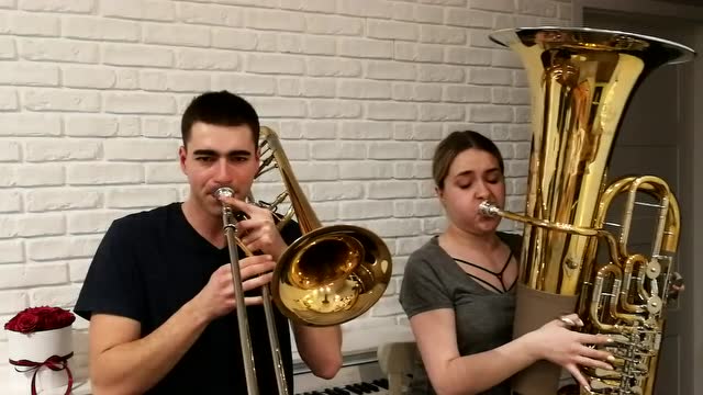 大号与长号的二重奏