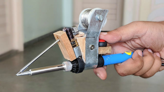 牛人自制电焊器,虽然样子有点丑,但很实用