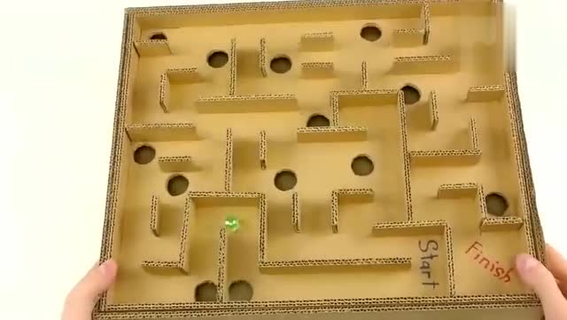 生活小窍门,diy自制迷宫游戏纸板给小朋友