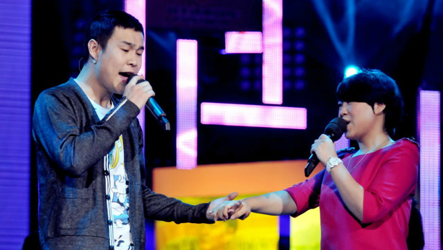 小沈阳,沈春阳现场合唱《爱是你我》夫妻俩再现精湛演泽