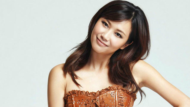 《跨界歌王》徐静蕾王凯合唱《滚滚红尘》,这组合绝了,太好听了!