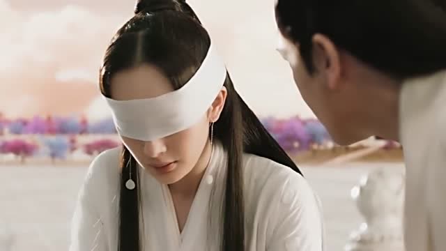 三生三世十里桃花:素素摔倒被折颜救起,险些被折颜认出她就是白浅