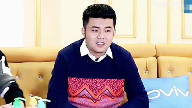 马苏这段小品《行酒令》太搞笑了,佳佳评价:"这是他强项啊"