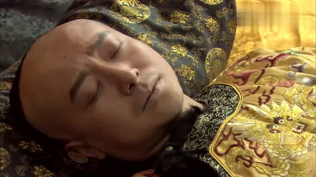 慈禧太后面对躺在床上的皇帝,也是很伤心呀,网友:皇帝驾崩了