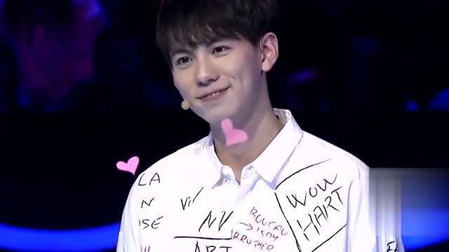 《非常完美》安娜用满地橙子对陈泓辰表达爱,水果告白季?