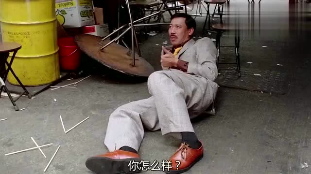 《精装追女仔2》粤语版,坚叔与女子拍拖,两个就像贴错门神一样