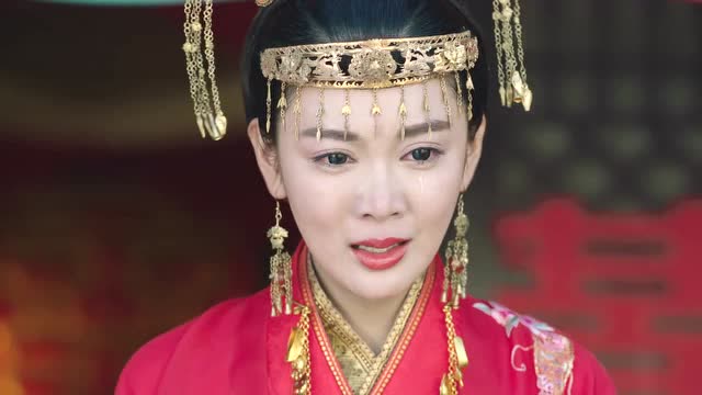 屏里狐:琼花哭着对雪景坦白一切,原来两人的恩怨从小就开始了