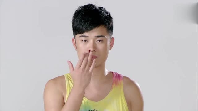 诺澜打网球的样子真漂亮,曾小贤看得上火怪杠铃,这锅杠铃可不背