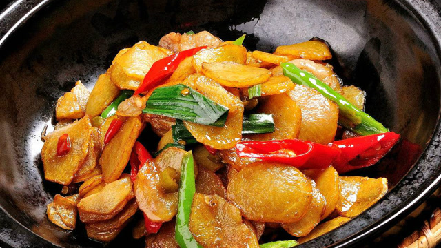 农家小炒,香辣土豆片,味道好吃极了