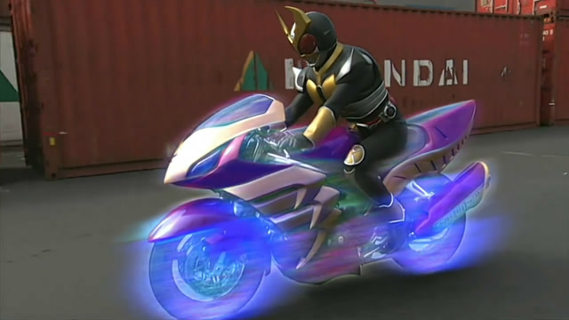 假面骑士亚极陀——傻了吧,我的摩托会变身