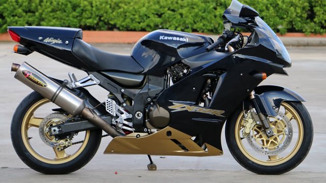 骏联车行2004年川崎zx-12r 天蝎排气