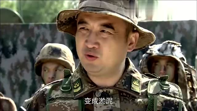 特种兵之利刃出鞘:王艳兵逗李二牛,李二牛还傻傻相信,太好笑了