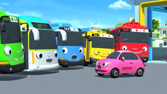 小公交车太友:巴士们分配好了角色,他们开始排练狼来了的故事