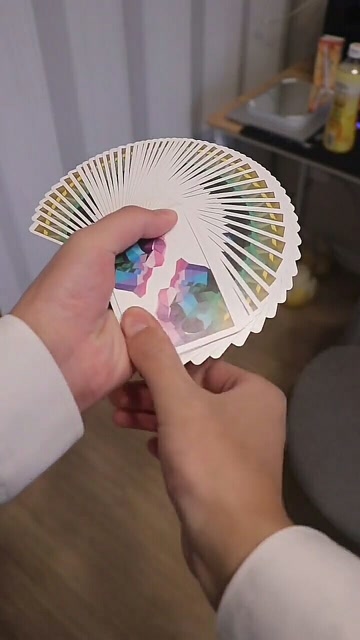 超酷的扑克牌开扇详细教学